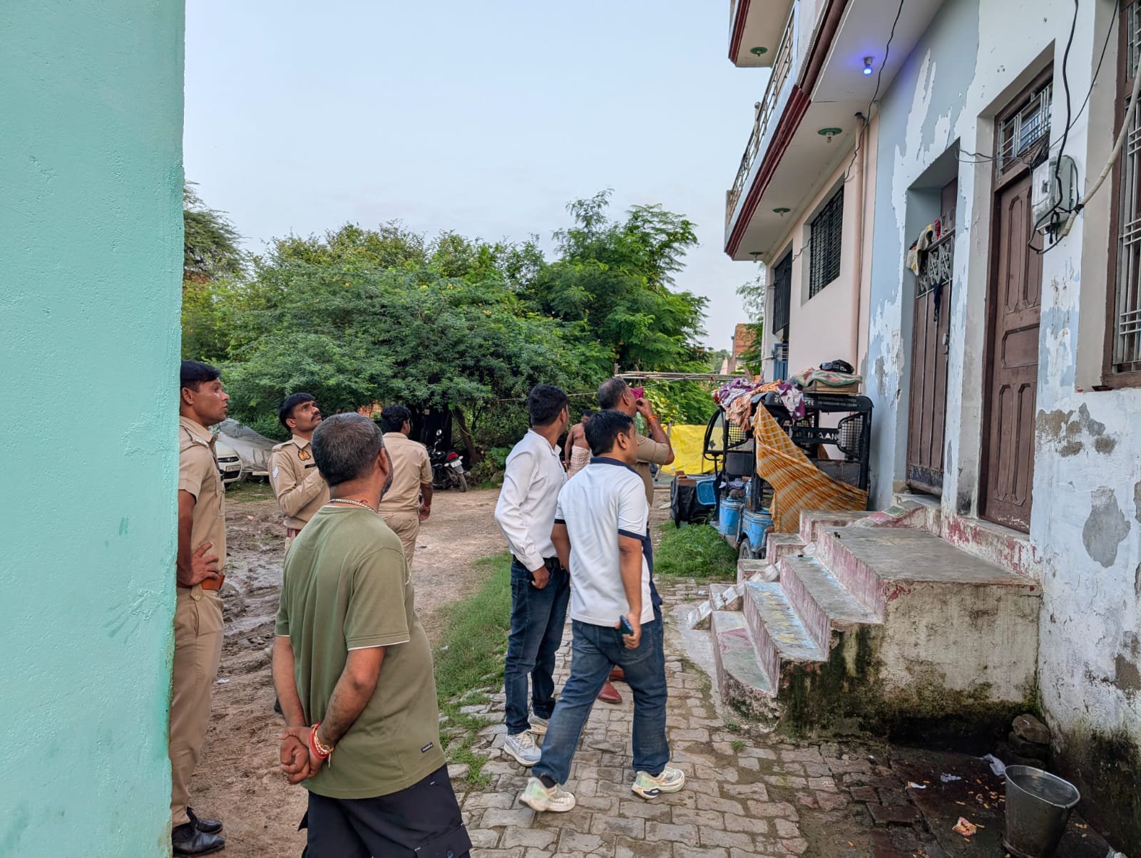 हमीरपुर :बिजली चोरी के खिलाफ सघन चेकिंग, छह लोग पकड़े विजिलेंस टीम के साथ एसडीओ ने चलाया अभियान, विद्युत चोरी करने वालों में मचा हड़कंप