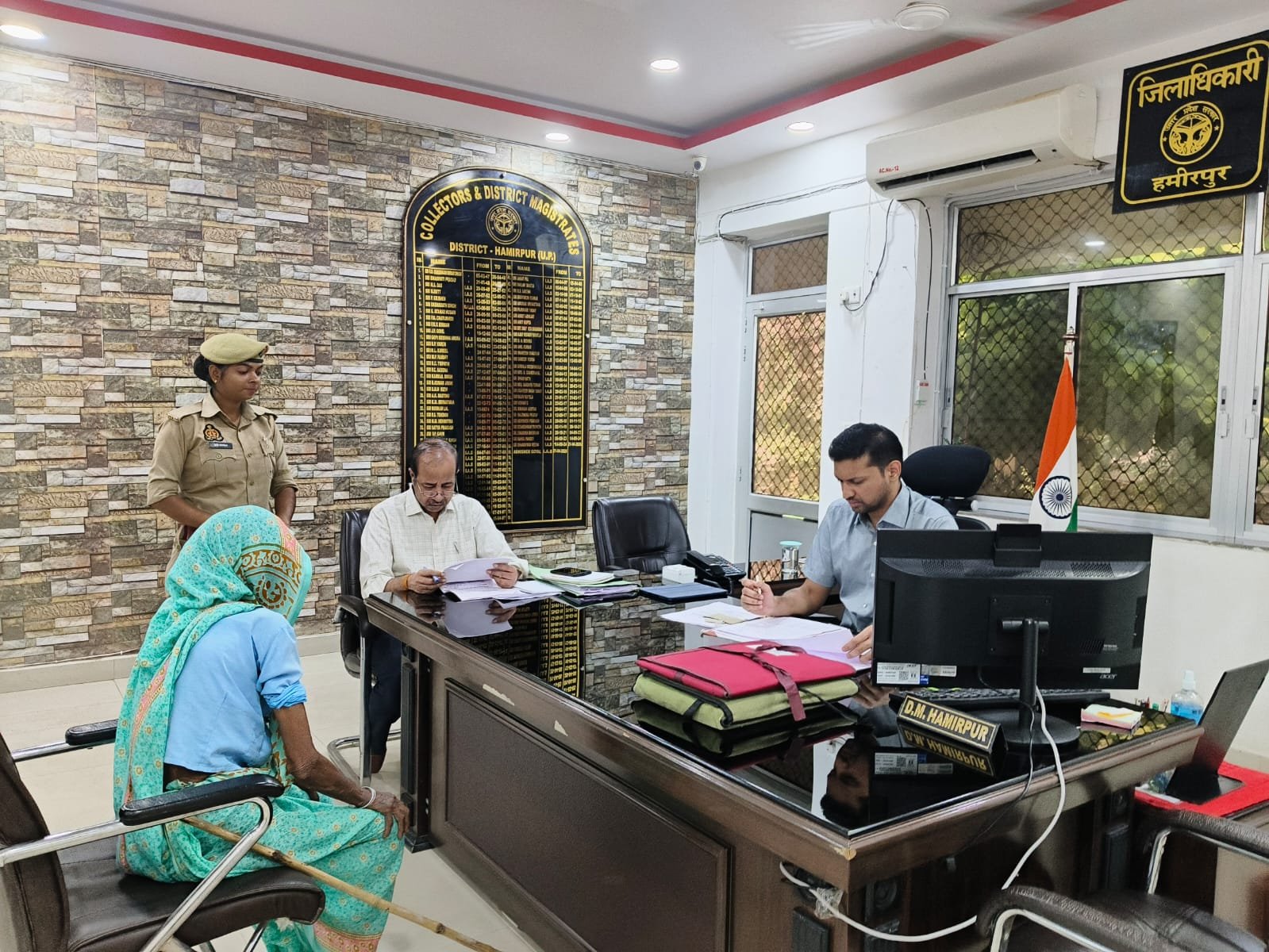हमीरपुर :आईजीआरएस वाले गांवों में होगी चौपाल, रिपोर्ट न देने पर तय होगी जिम्मेदारी, गांववार बनेगी स्थायी कार्ययोजना