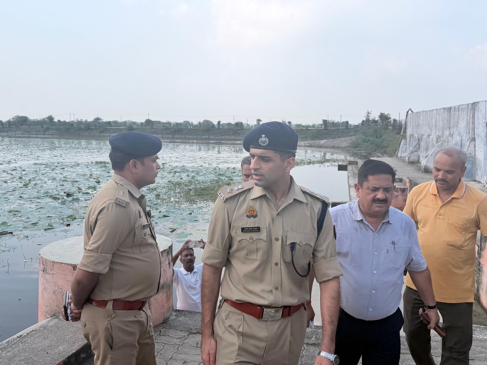 हमीरपुर :कंस मेला स्थल का एसपी ने किया निरीक्षण, सुरक्षा व्यवस्था परखी