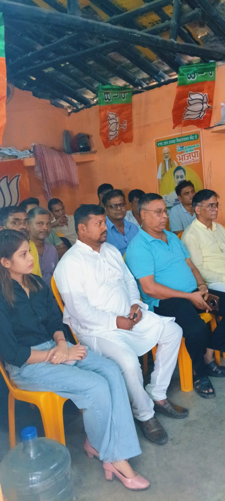 फकीरबगान में मुहल्लावासियों ने सुनी प्रधानमंत्री मोदी की ‘मन की बात’