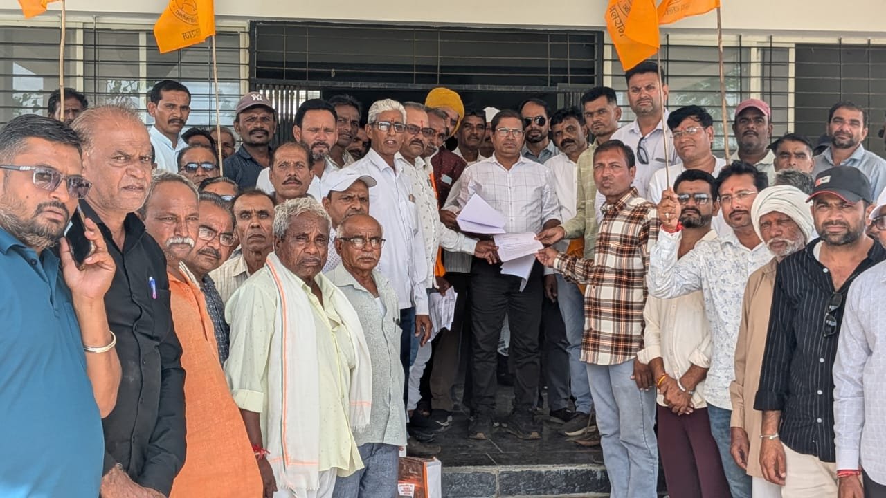 खाद से लेकर फसल बीमा और बिजली समस्या तक उठाए अनगिनत मुद्दे