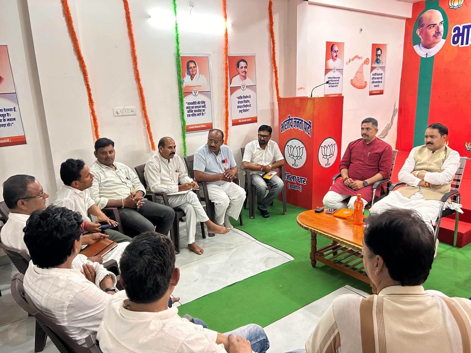 सेवा, समर्पण और संकल्प अभियान की कार्ययोजना पर मंथन