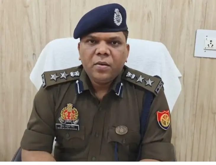 जौनपुर में खाकी पर गिरी गाज: लापरवाही और अनुशासनहीनता में दो थानों के 10 पुलिसकर्मी निलंबित