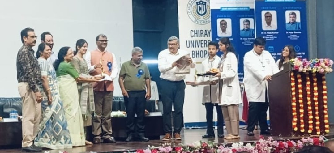 *पिपरिया की बेटी ने बढ़ाया मान, सोनाली सोडाणी ने डिप्लोमा इन ऑप्टोमेट्री एंड रिफ्रैक्शन में हासिल की प्रथम रैंक*