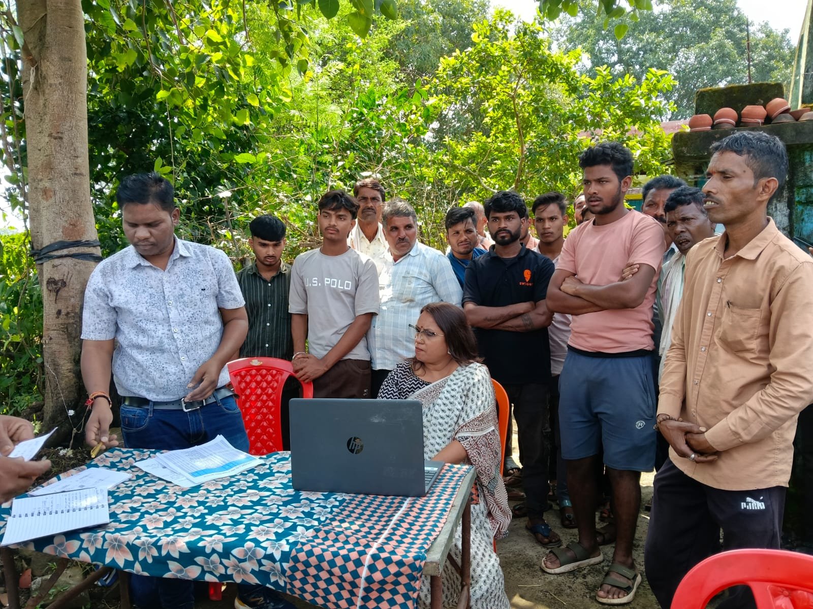 सेवा संकल्प अभियान के तहत कलेक्टर श्रीमती अंजू पवन भदौरिया ने कोकोमटा एवं सरई में शिविरों का किया निरीक्षण