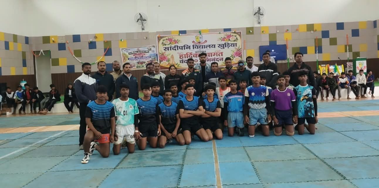 जिला स्तरीय कबड्डी विद्यालय स्पर्धा में 250 खिलाड़ियों ने दिखाया दमखम, संभाग स्तरीय प्रतियोगिता के लिए खिलाड़ियों का चयन