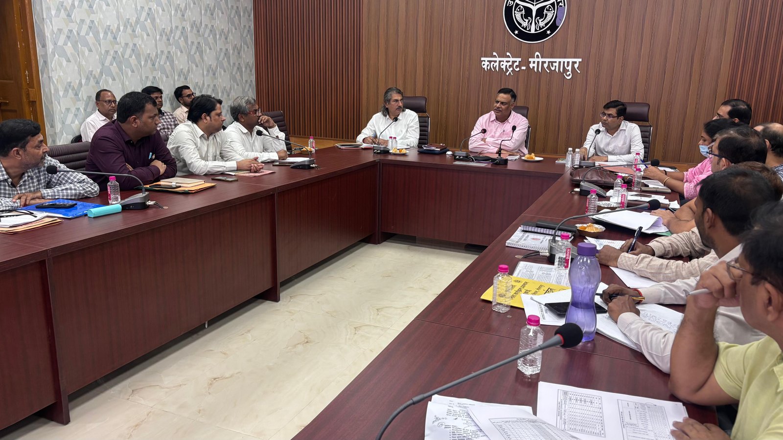 विशेष संचारी रोग नियंत्रण एवं दस्तक अभियान को प्रभावी ढंग से संचालित करने का जिलाधिकारी ने दिया निर्देश, जिला स्वास्थ्य समिति की भी बैठक कर की समीक्षा