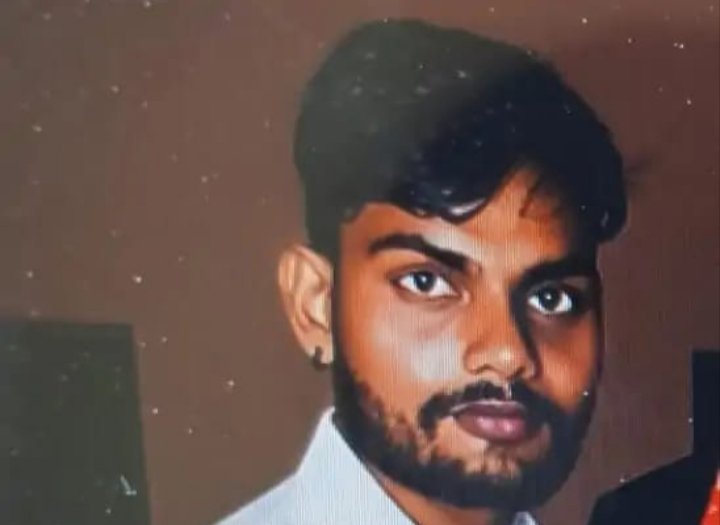 हमीरपुर :बुंदेलखंड एक्सप्रेसवे के सर्विस रोड पर बाइक हादसा, 21 वर्षीय युवक की मौत; साथी घायल