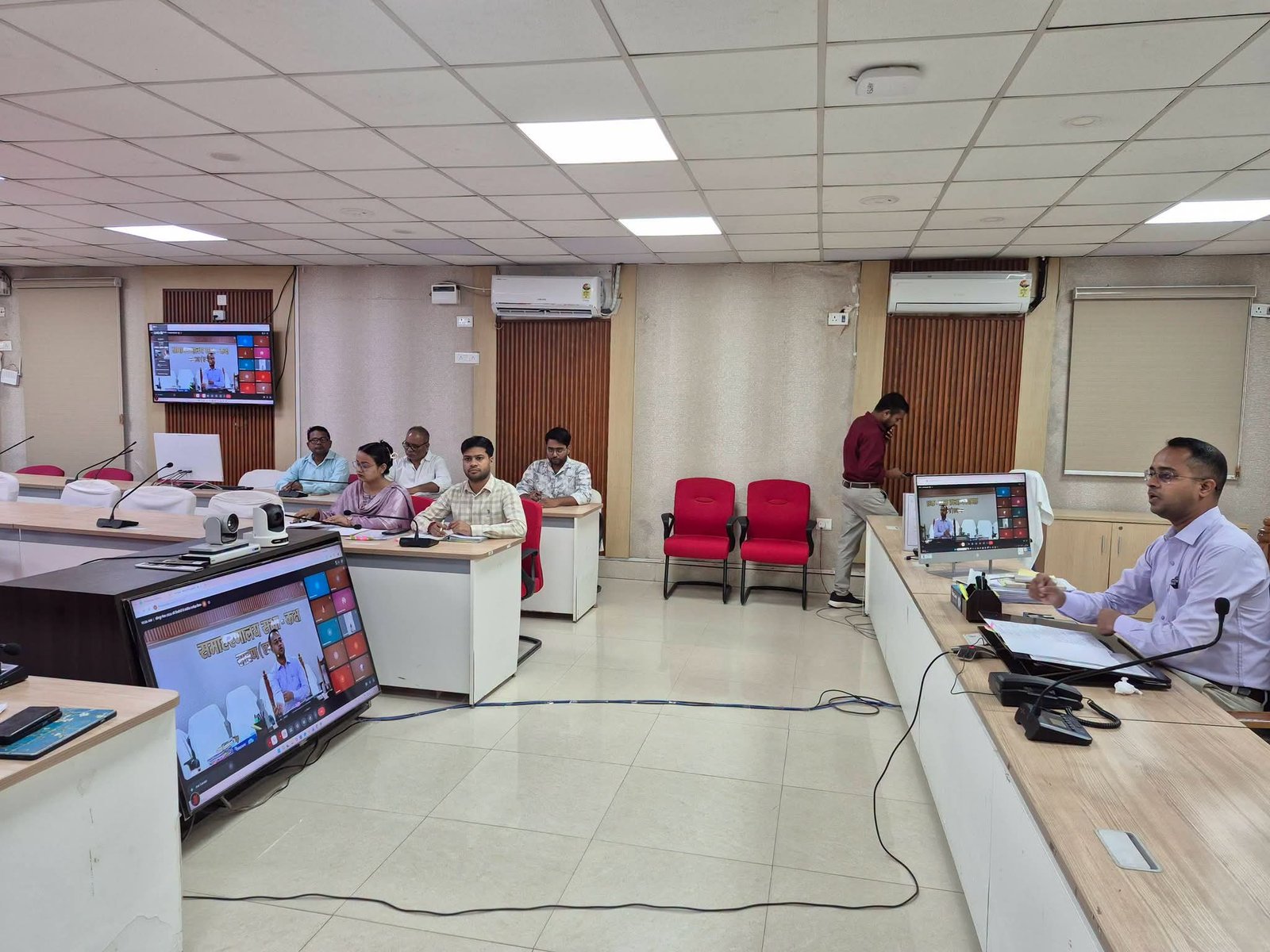 हरिहर क्षेत्र सोनपुर मेला की तैयारियों की डीएम ने की समीक्षा, सभी कार्य समय से पूर्ण करने के निर्देश