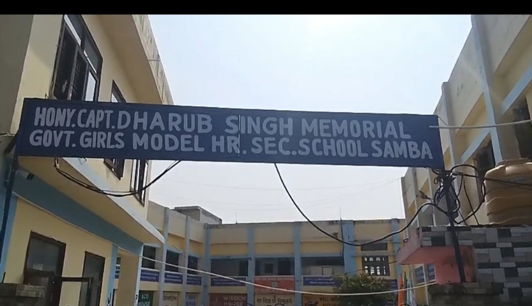 *हनी कैप्टन धारूब सिंह मेमोरियल गवर्नमेंट गर्ल्स स्कूल में मनाया गया जल उत्सव* रिपोर्ट। राजेश कुमार जम्मु कश्मीर लोकेशन सांबा जल जीवन मिशन के अंतर्गत चलाए जा रहे जल उत्सव अभिय