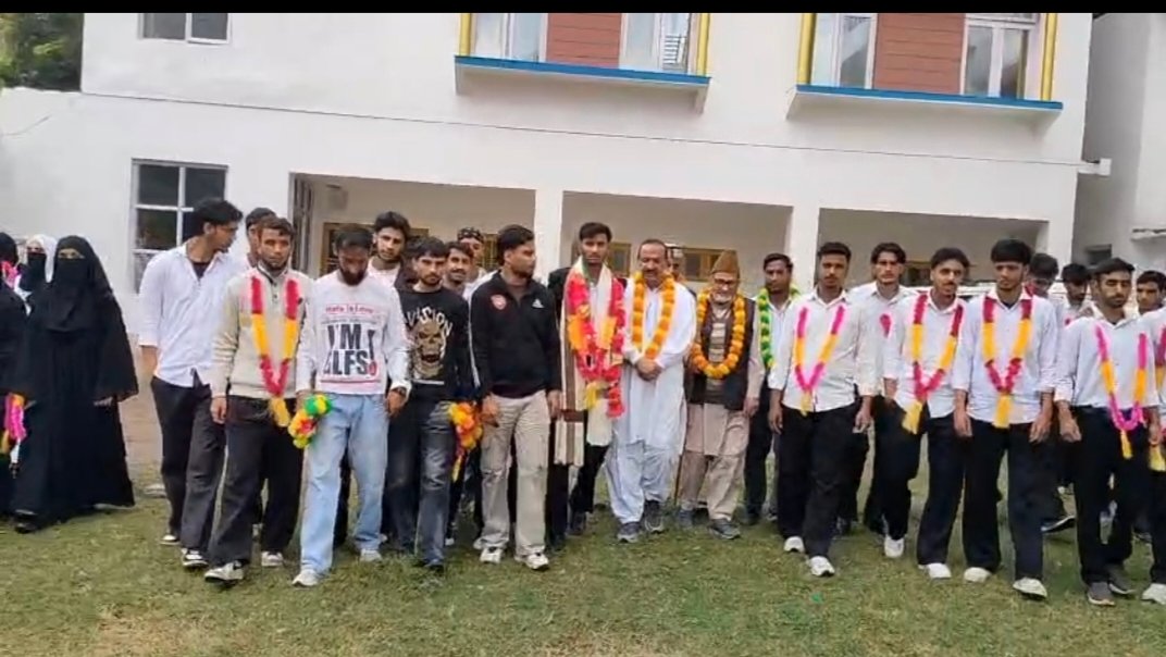 राजेश कुमार पूंछ लोकेशन मेंढर पूंछ एनएसयूआई (NSUI) की युवा इकाई का गठन, युवा नेताओं को सौंपी गई अहम जिम्मेदारियां इंजीनियर फारूक चौधरी ने नवनियुक्त पदाधिकारियों का किया अभिनंदन