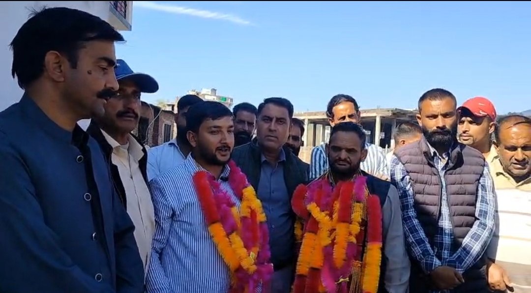 मेंढर में ऑटो-रिक्शा चालकों के अध्यक्ष चुने गए मुन्ना जट्ट चालकों और प्रमुख स्थानीय लोगों की मौजूदगी में हुआ चयन, ऑटो-रिक्शा चालकों की समस्याओं और मांगों को प्रशासन तक पहुंचाने की