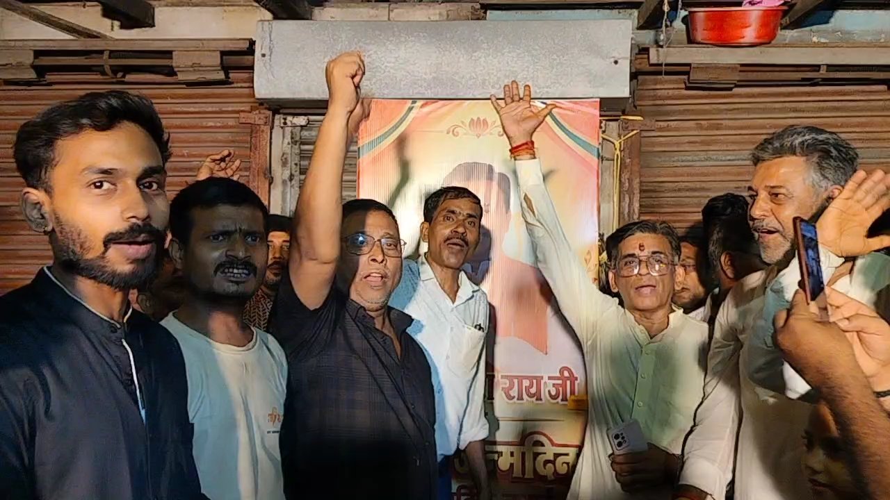 हावड़ा के फकीर बागान में धूमधाम से मनाया गया मंत्री श्री उमेश राय का जन्मदिन