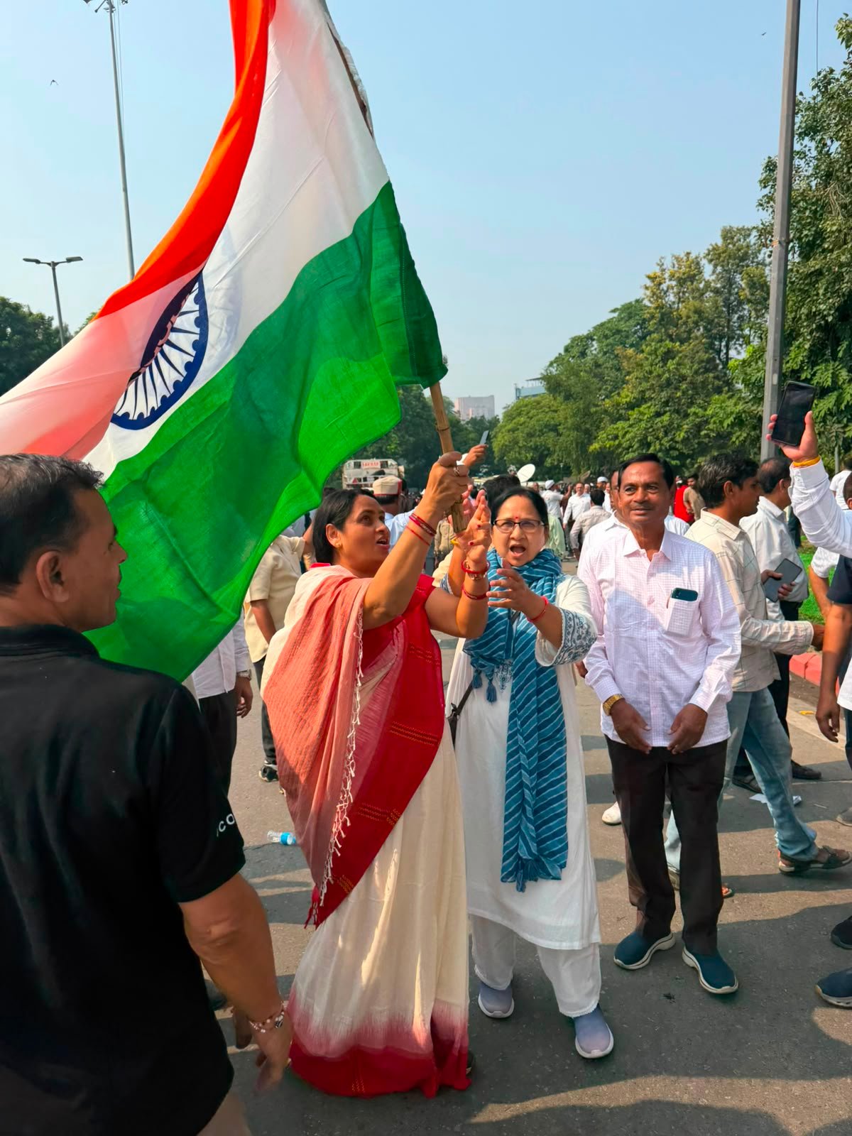वोट चोरी के खिलाफ दिल्ली में गरजीं जोबट विधायक सेना महेश पटेल